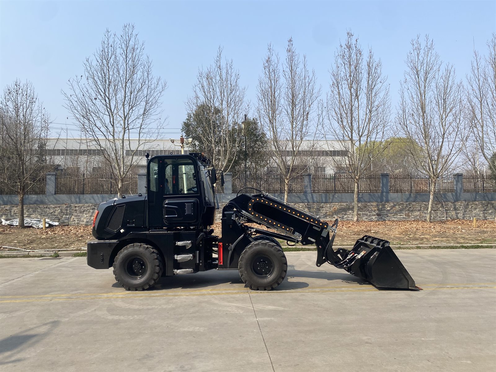 TL1500 Telescopic Wheel Loader real machine view 12