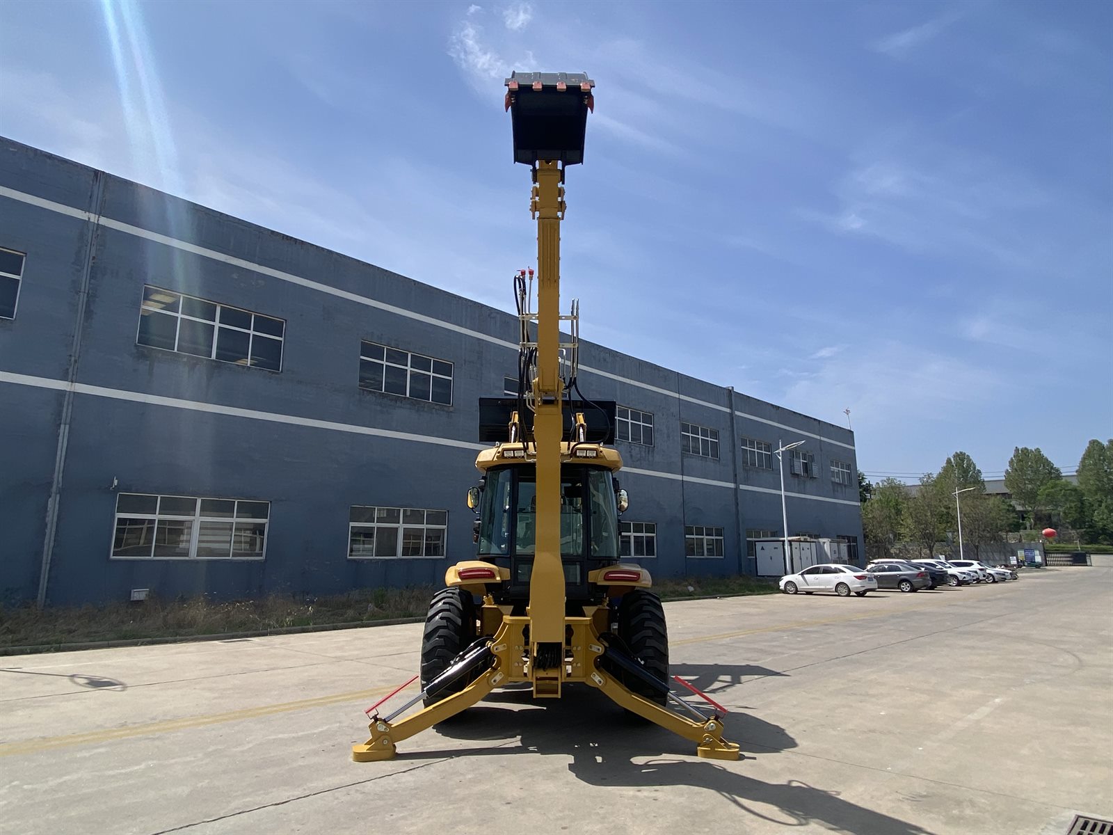 TLS4CX Backhoe Loader real machine view 1