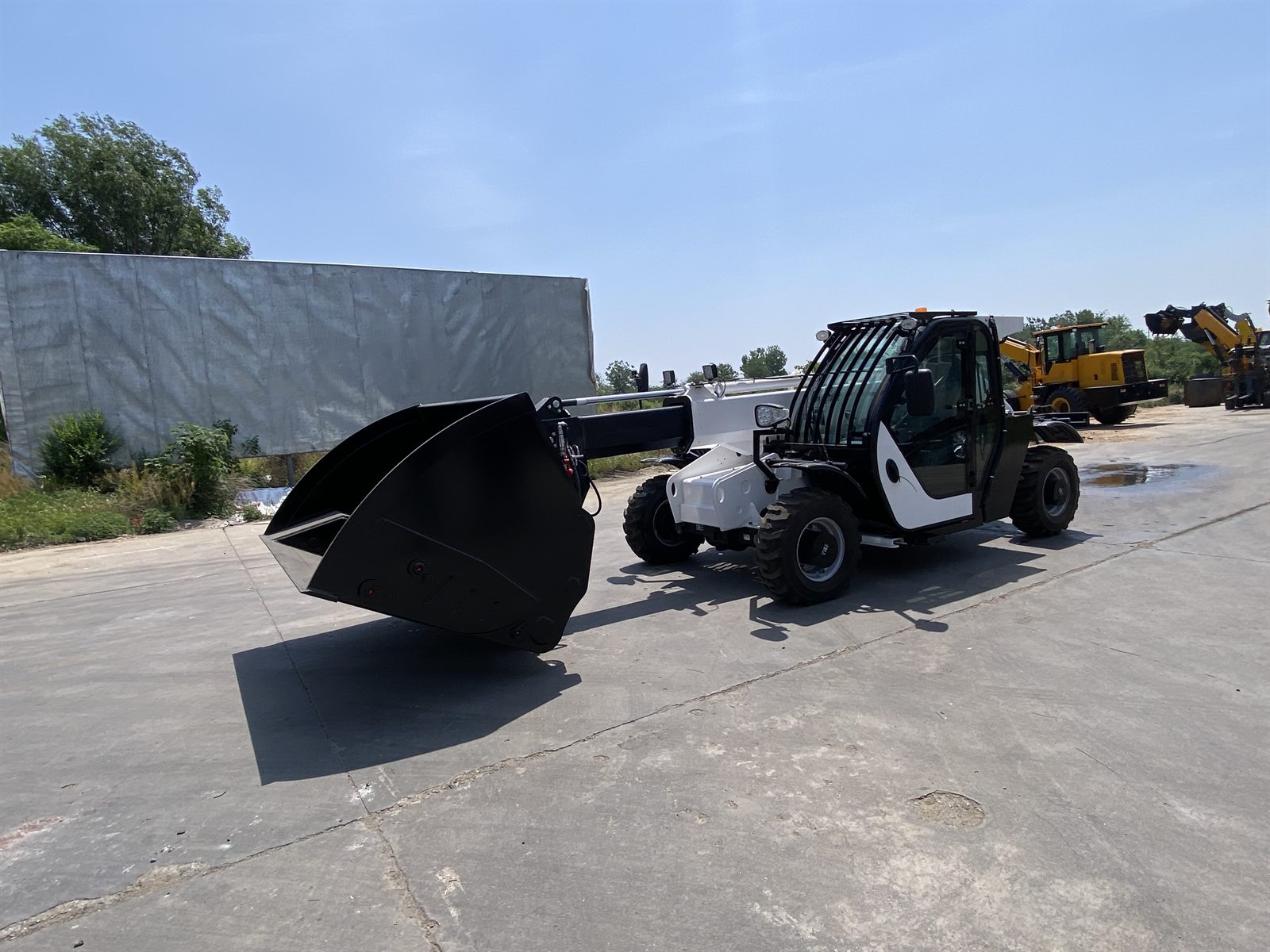 TR625 Telehandler real machine view 6