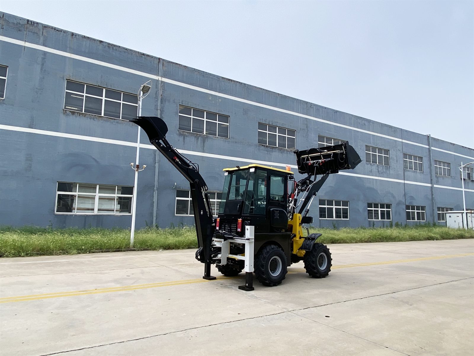 WZ25-18 Backhoe Loader real machine view 1