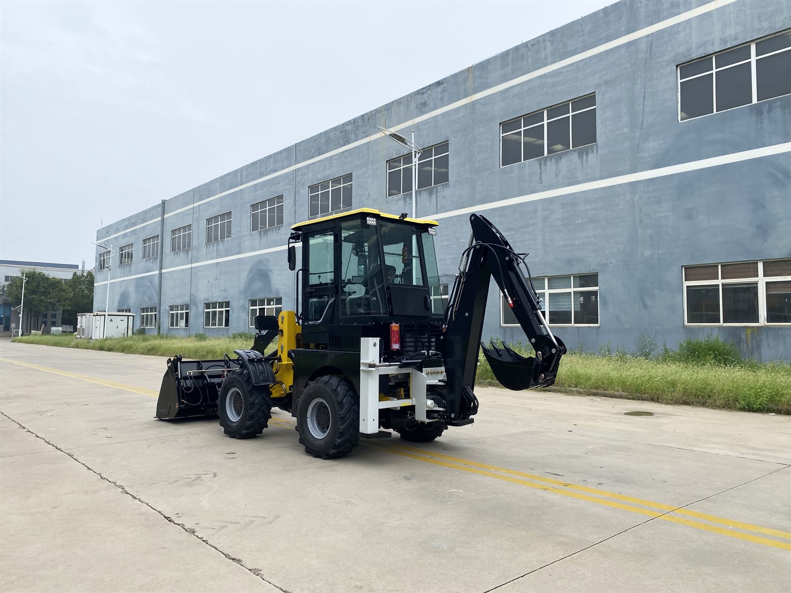WZ25-18 backhoe loader