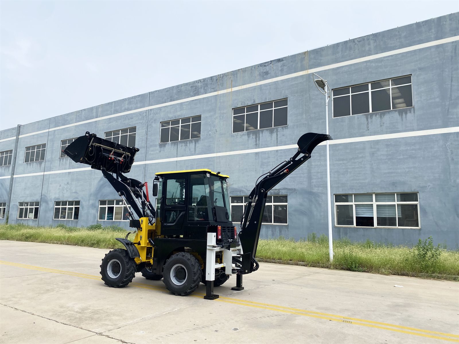 WZ25-18 Backhoe Loader real machine view 7